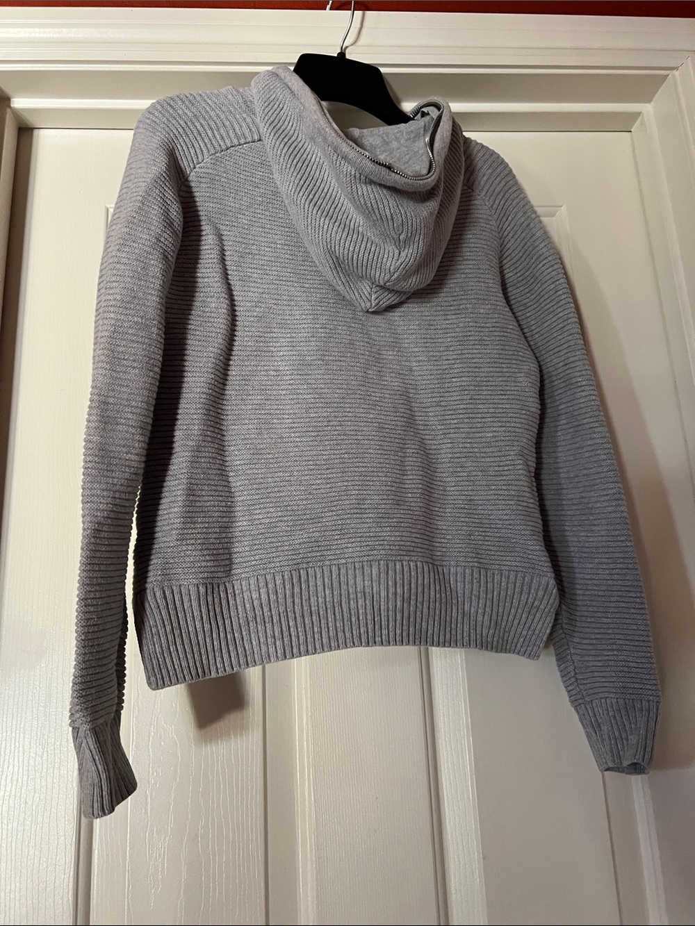 H&M Hooded sweater
 ( elegant ribbed fabric) - Picture 5 of 13
